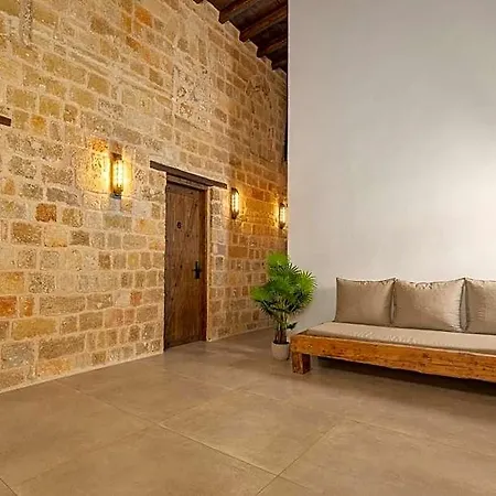 Hotel Ancient Knights Luxury 3*