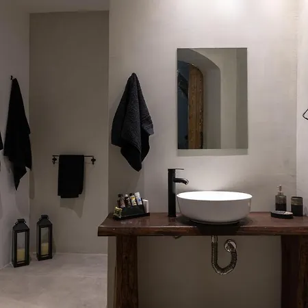 Ancient Knights Luxury Hotel *