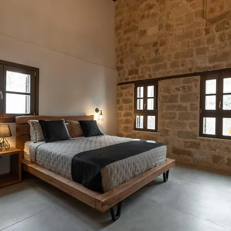 Ancient Knights Luxury * Rhodes City